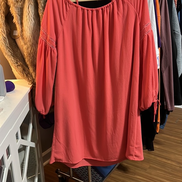 Summer dress - Picture 3 of 3